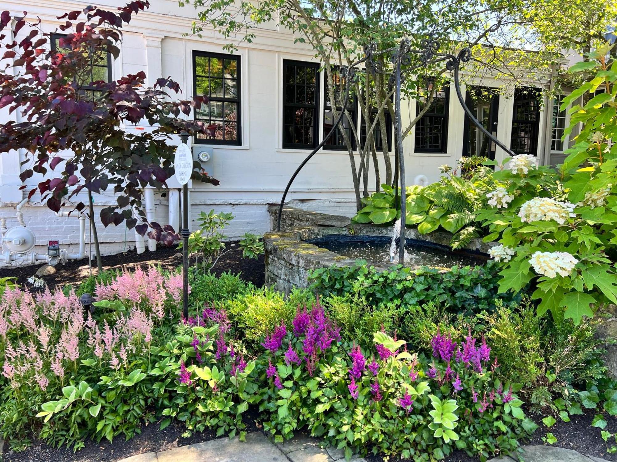 Inn Of Chagrin Chagrin Falls Экстерьер фото